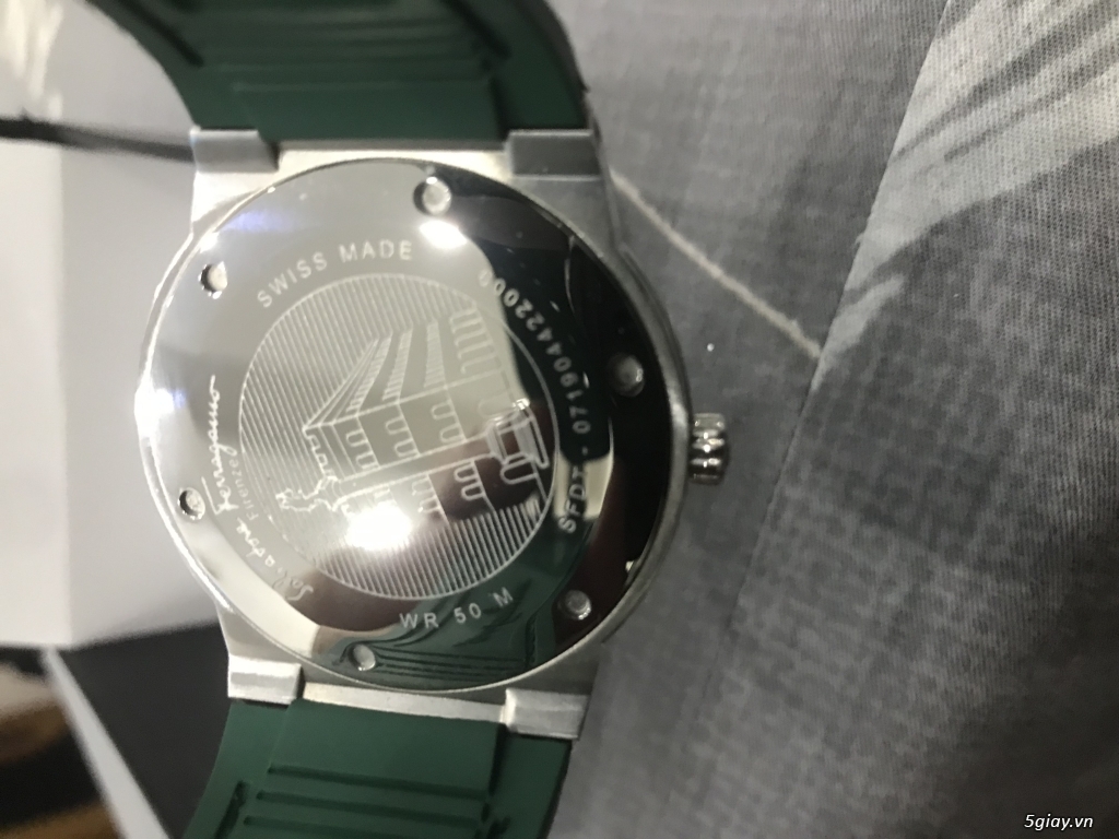 Bán salvatore ferragamo 99% - 1