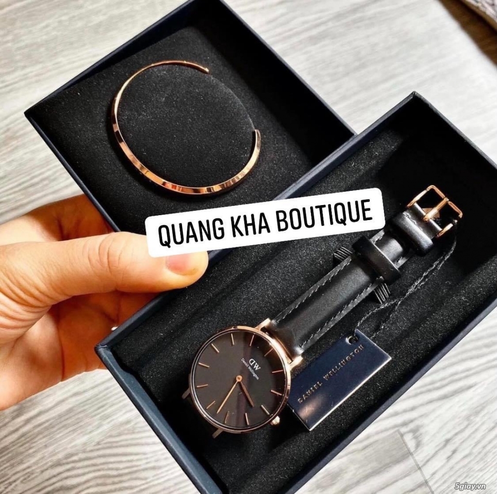Đồng hồ DW chính hãng xách tay