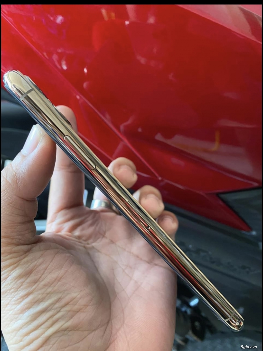 Bán iPhone 11 Pro Max QT máy đẹp 99%