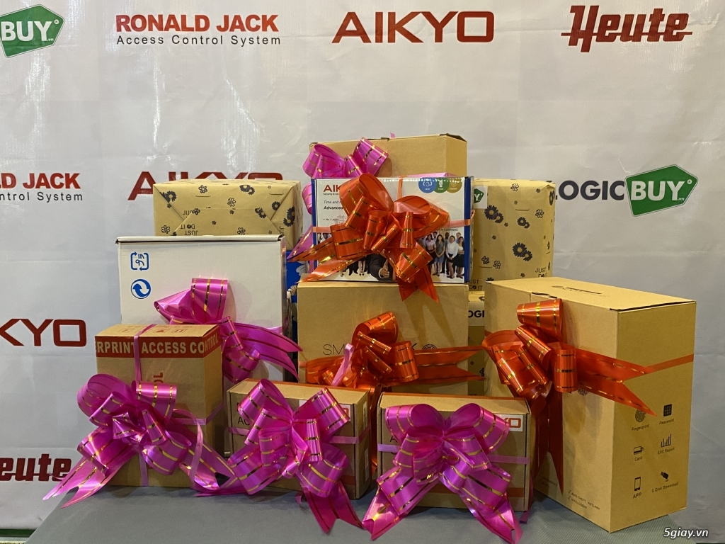Máy chấm công Ronald Jack Iclock 680 - 3