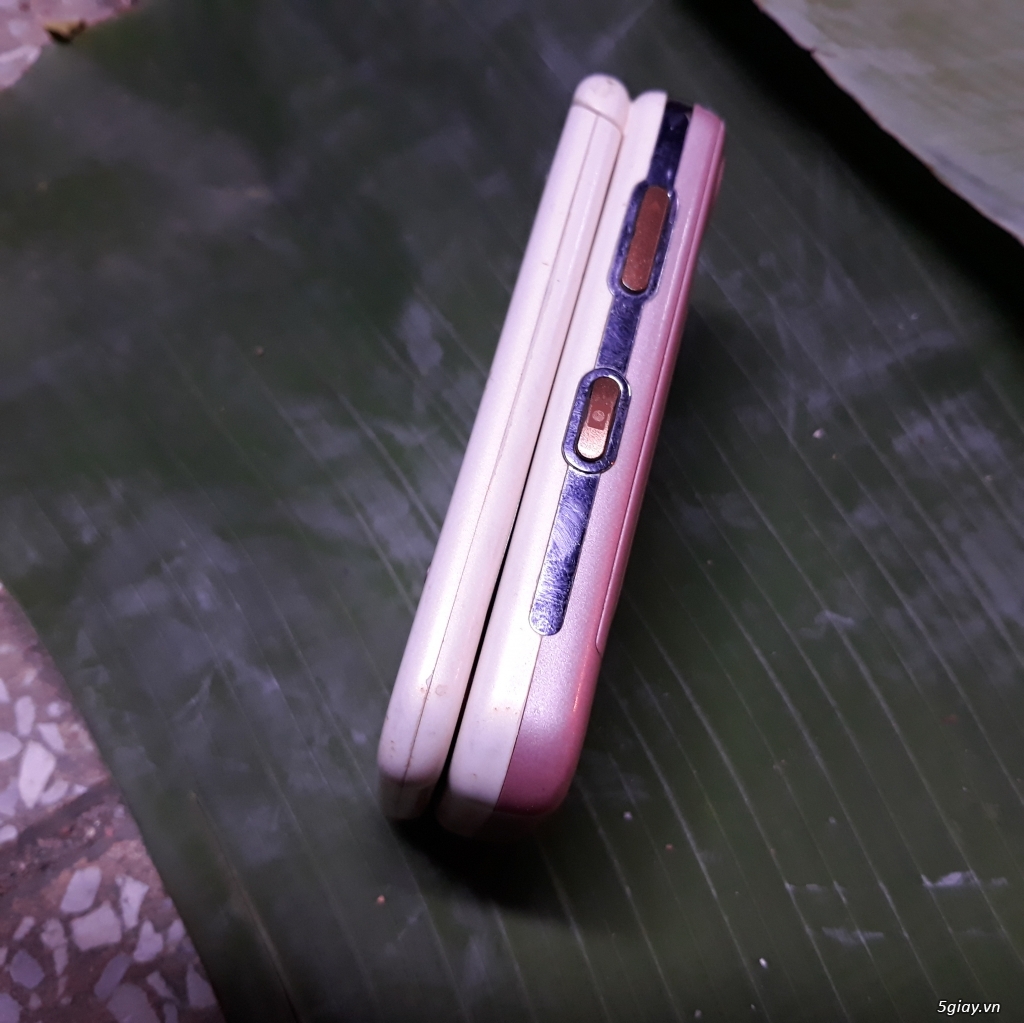Hàng sưu tầm nokia 7390 trắng cty zin 100