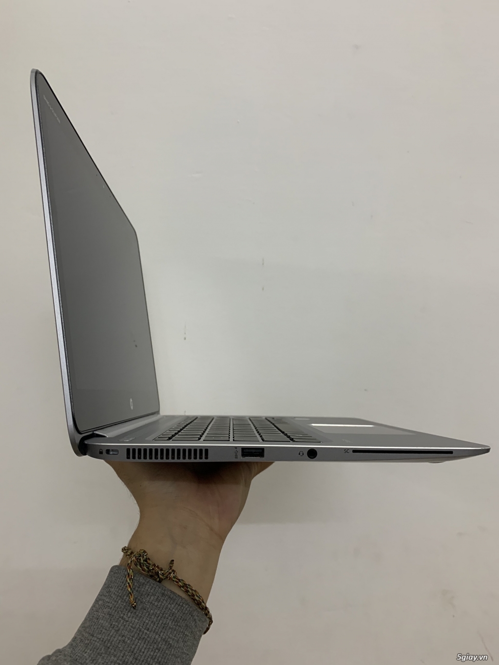 HP EliteBook Folio 1040 G3 Notebook PC - 2
