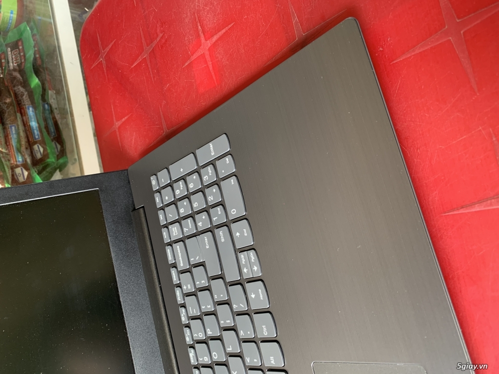 Bán laptop lenovo 330 . i5 8250u . Zin . Đẹp - 1