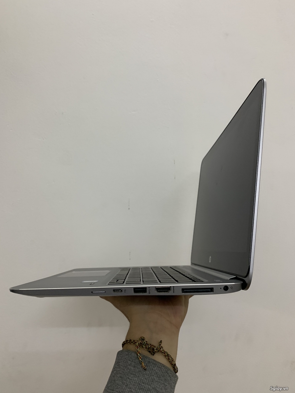 HP EliteBook Folio 1040 G3 Notebook PC - 3