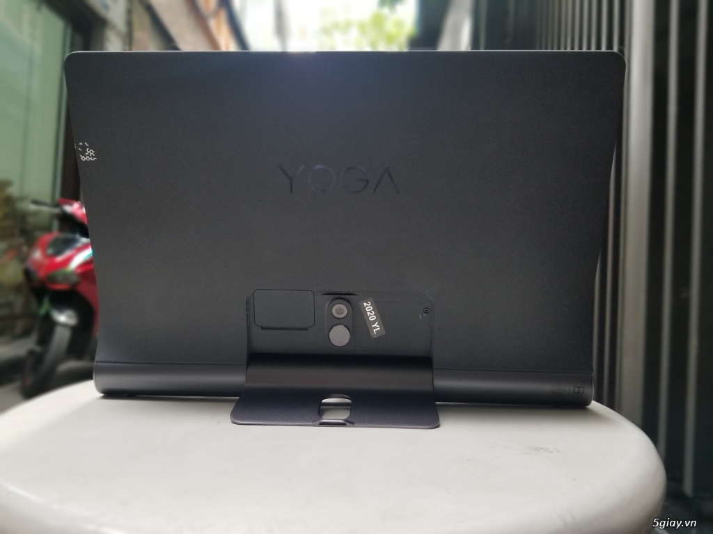 Máy Tính Bảng Lenovo Yoga Smart Tab 10.1 - Loa mạnh mẽ, tích hợp công - 3