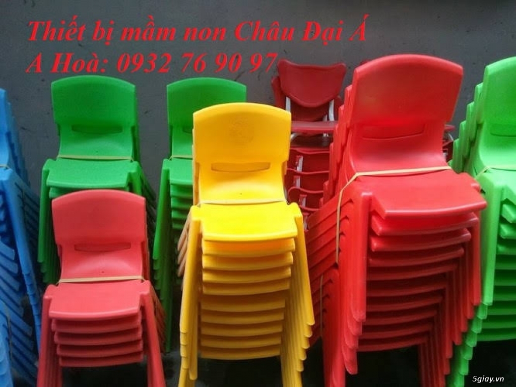 Ghế nhựa đúc nhập khẩu - 3