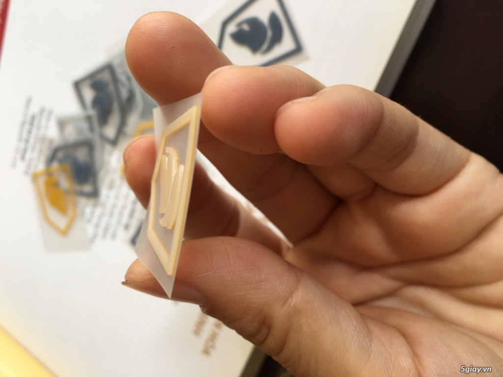 Nhãn ép nhiệt ( tem mác ép nhiệt)