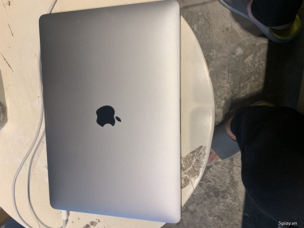 Hcm-q3- bán macpro 2017 nontoch 256g - 2