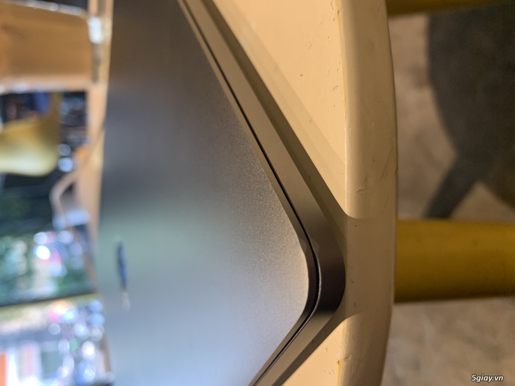 Hcm-q3- bán macpro 2017 nontoch 256g - 1