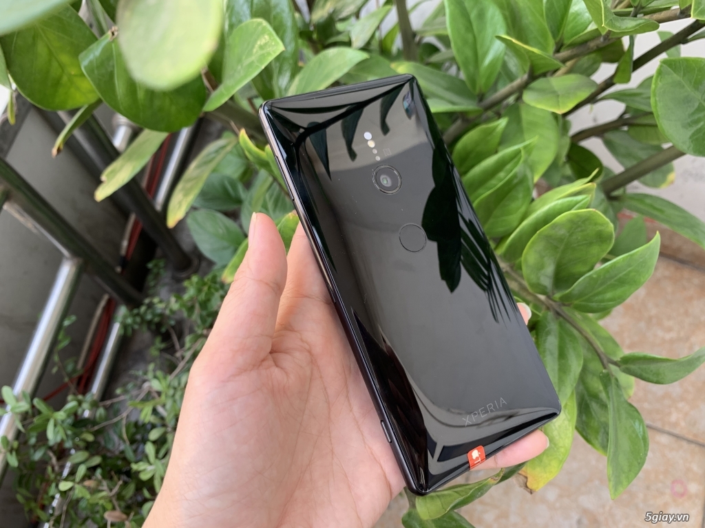 Sony XZ2 1sim bản Nhật zin 99% - 2