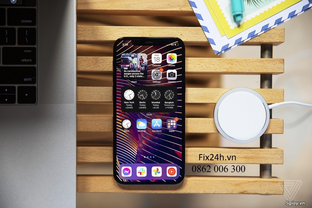 Thay màn hình iphone 12 Pro - 1