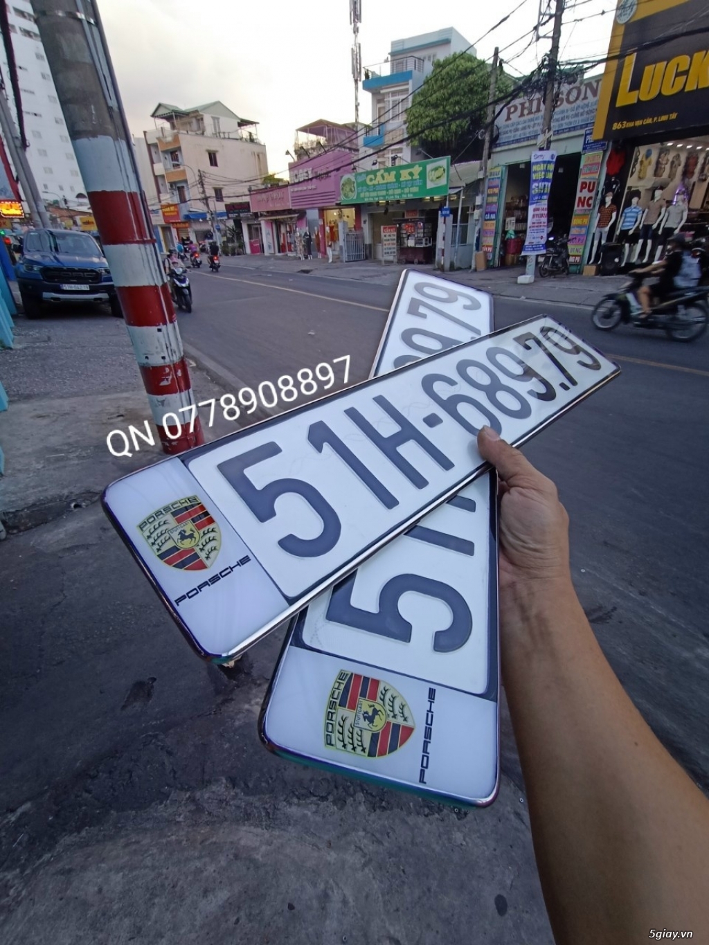 ÉP KHUNG BIỂN SỐ ĐẸP,CHỐNG NƯỚC Ở THÀNH PHỐ THỦ ĐỨC .ĐỘI GT RẠCH CHIẾT - 37