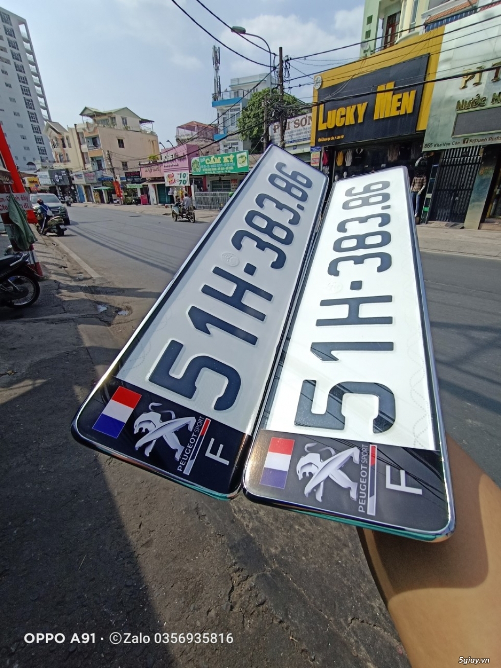 ÉP KHUNG BIỂN SỐ ĐẸP,CHỐNG NƯỚC Ở THÀNH PHỐ THỦ ĐỨC .ĐỘI GT RẠCH CHIẾT - 18