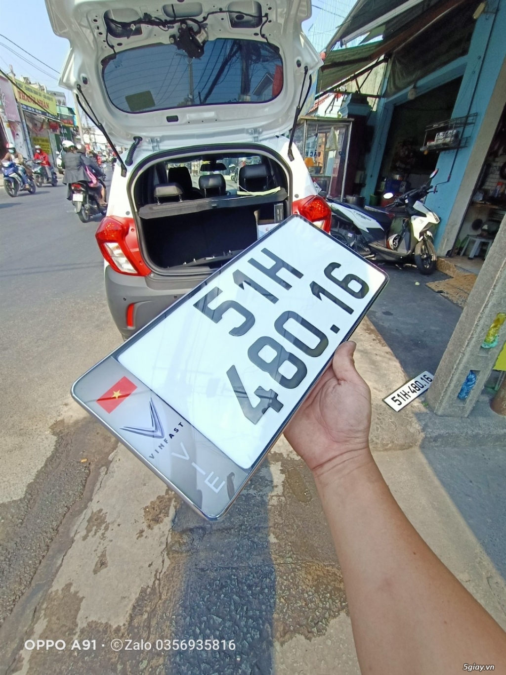 ÉP KHUNG BIỂN SỐ ĐẸP,CHỐNG NƯỚC Ở THÀNH PHỐ THỦ ĐỨC .ĐỘI GT RẠCH CHIẾT - 26