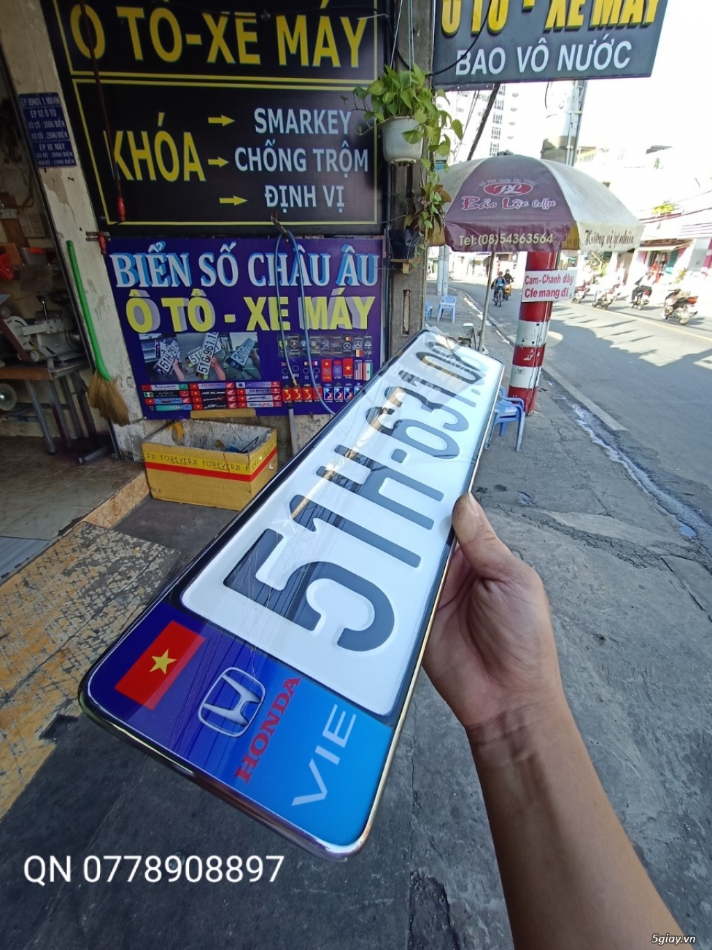 ÉP KHUNG BIỂN SỐ ĐẸP,CHỐNG NƯỚC Ở THÀNH PHỐ THỦ ĐỨC .ĐỘI GT RẠCH CHIẾT - 21