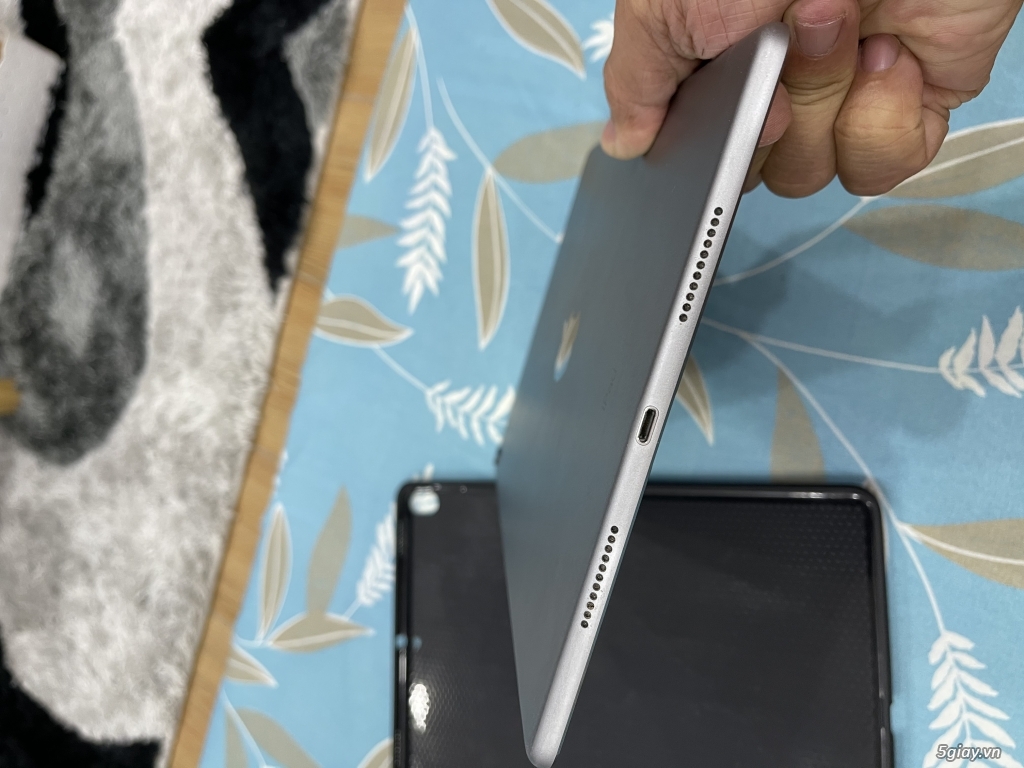 HCM: IPAD 10.5 WIFI 4G 64GB
