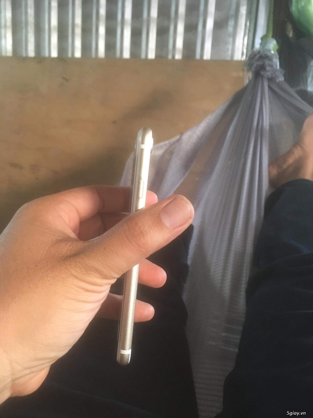 iPhone 7 thế giới di động cần bán .