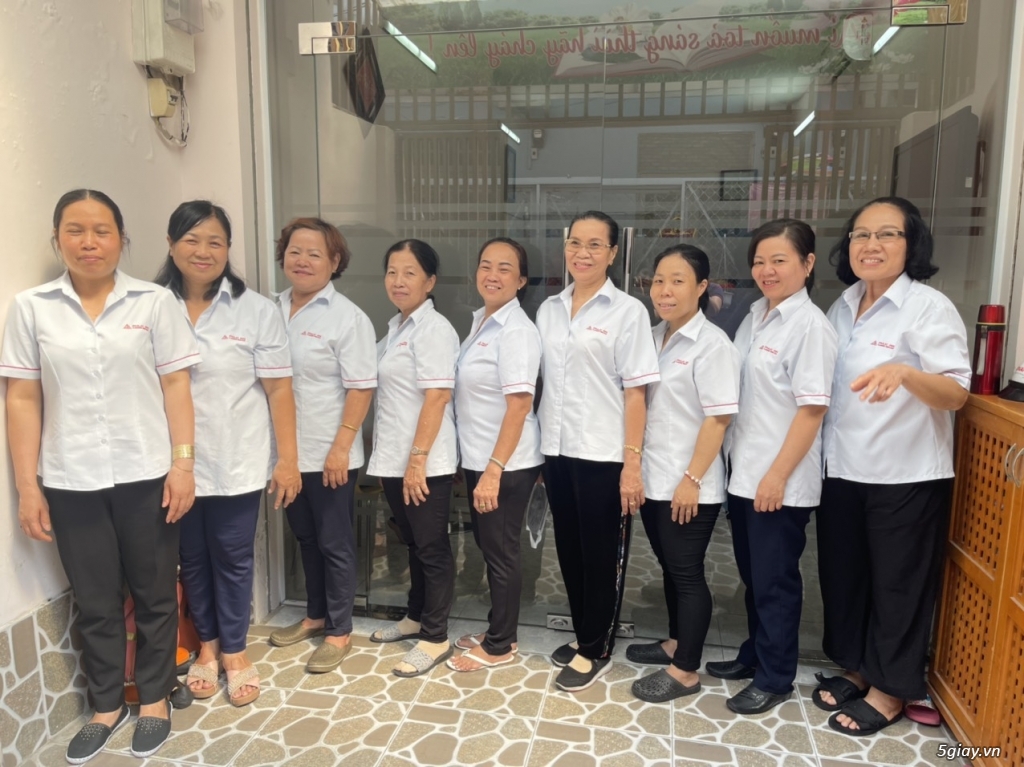 Dịch vụ chuyên vệ sinh nhà quận 1, quận 2, giặt ghế, vệ sinh hàng ngày