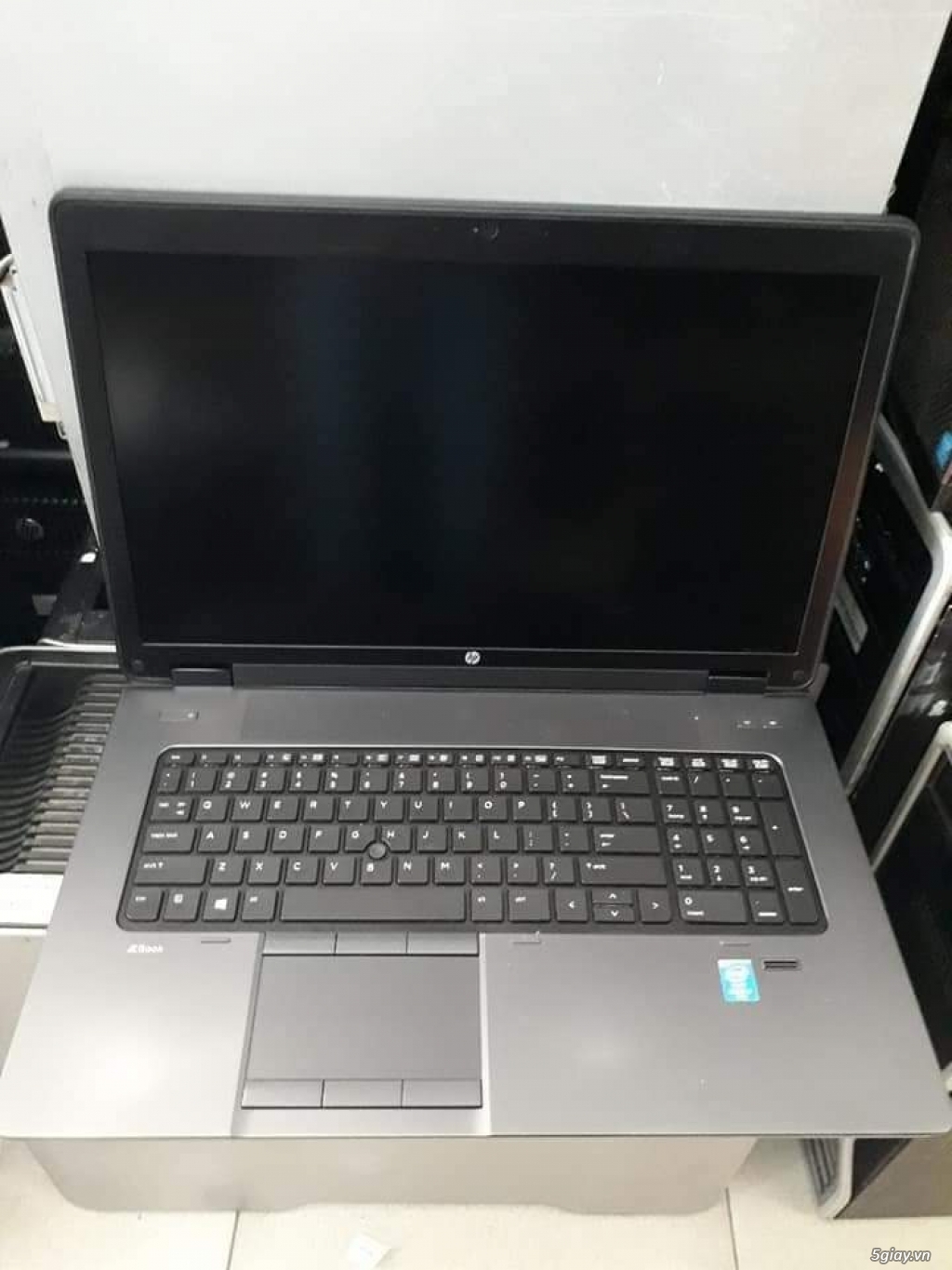 HP Zbook 17G2 - 1