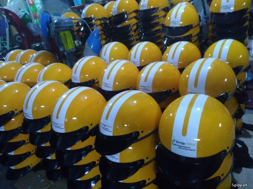Xưởng sản xuất mũ bảo hiểm quà tặng ở Hà Nội