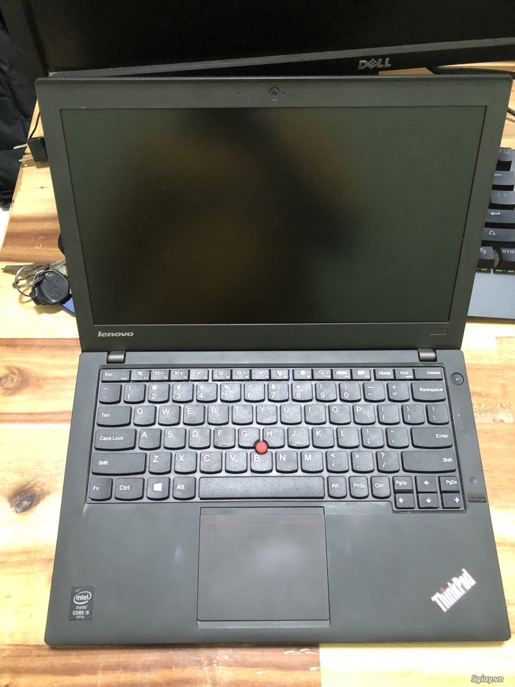 cần bán Laptop cũ Lenovo x250- core i5- pin trâu - 6