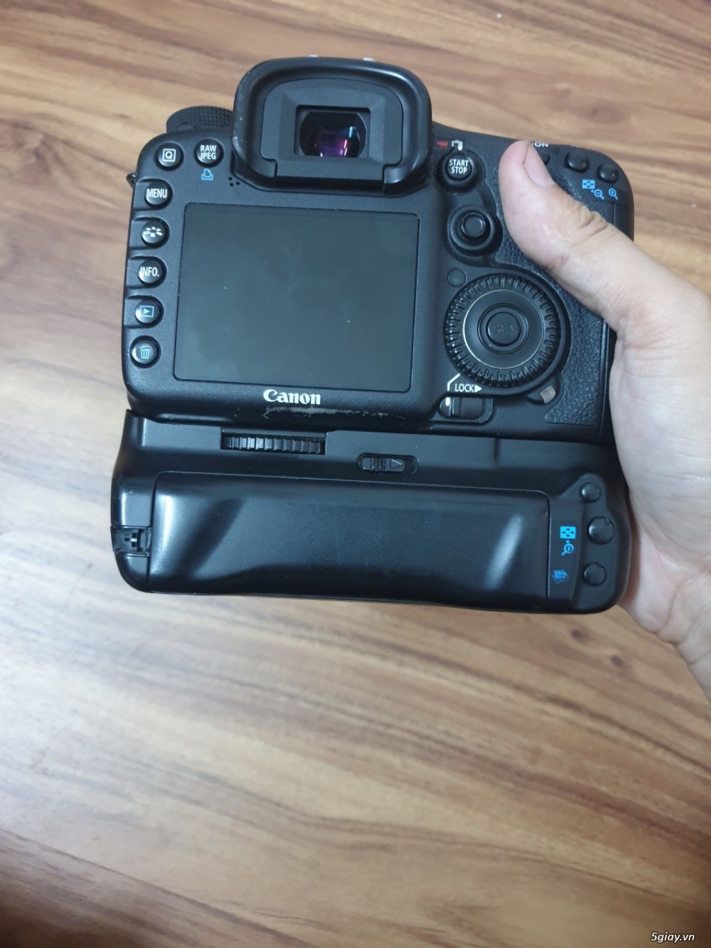 Máy ảnh Canon 7D (body + Grip + 2 pin) đang dùng tốt, ngoại hình đẹp - 4