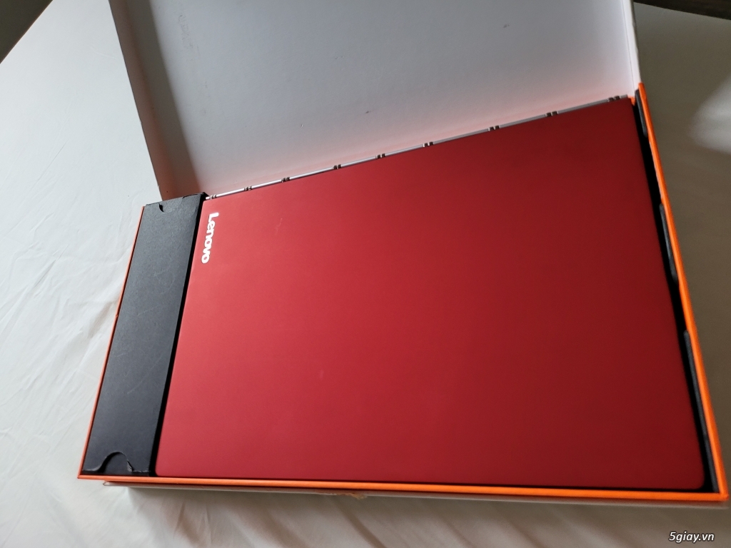 Bán laptop Lenovo yoga Book giá rẻ - 1
