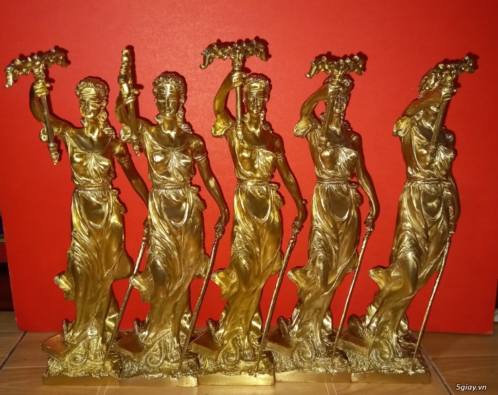 Tượng Nữ Thần Công Lý Bằng Đồng