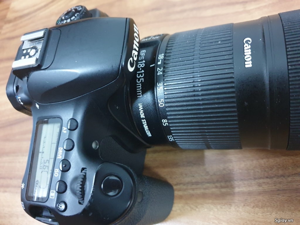 Cần bán Máy ảnh Canon 60D + Len Canon 18-135mm F3.5-5.6 IS đang dùng - 1