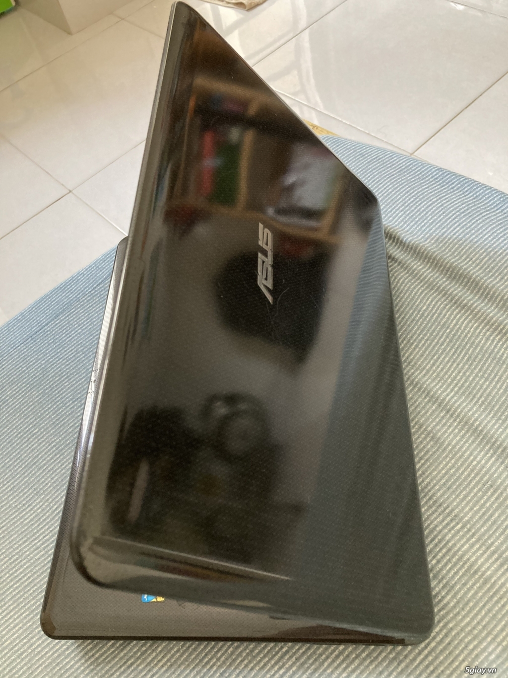 T.Ly Laptop Asus K40IJ ( Ram: 2GB; ổ cứng: 300Gb)