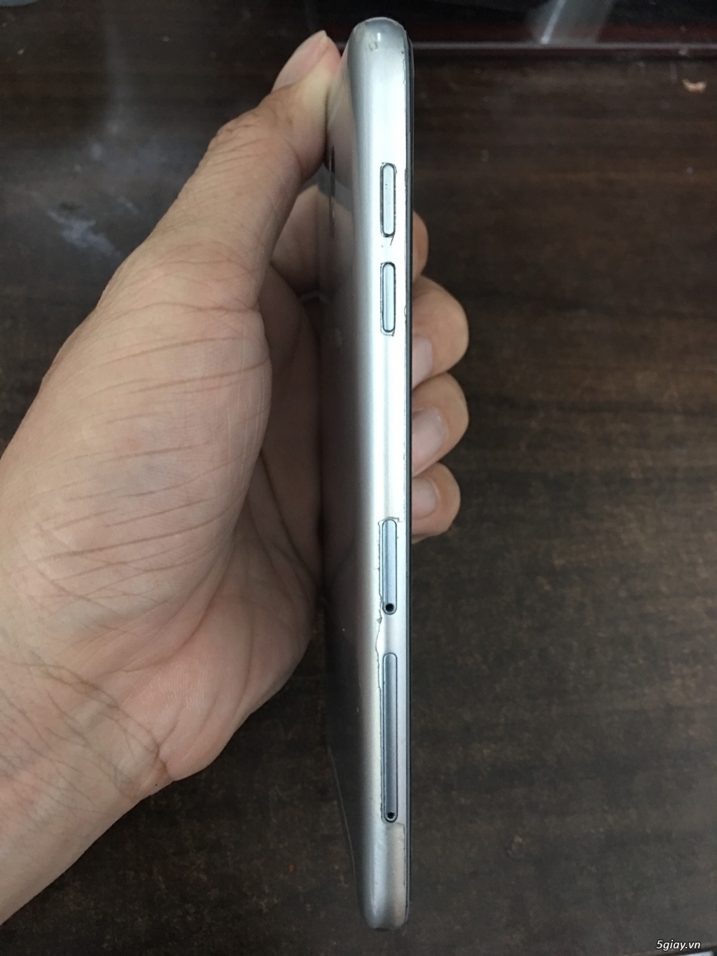 Samsung J7 pro ram3-32G zin dán keo 2 mặt 1tr450k