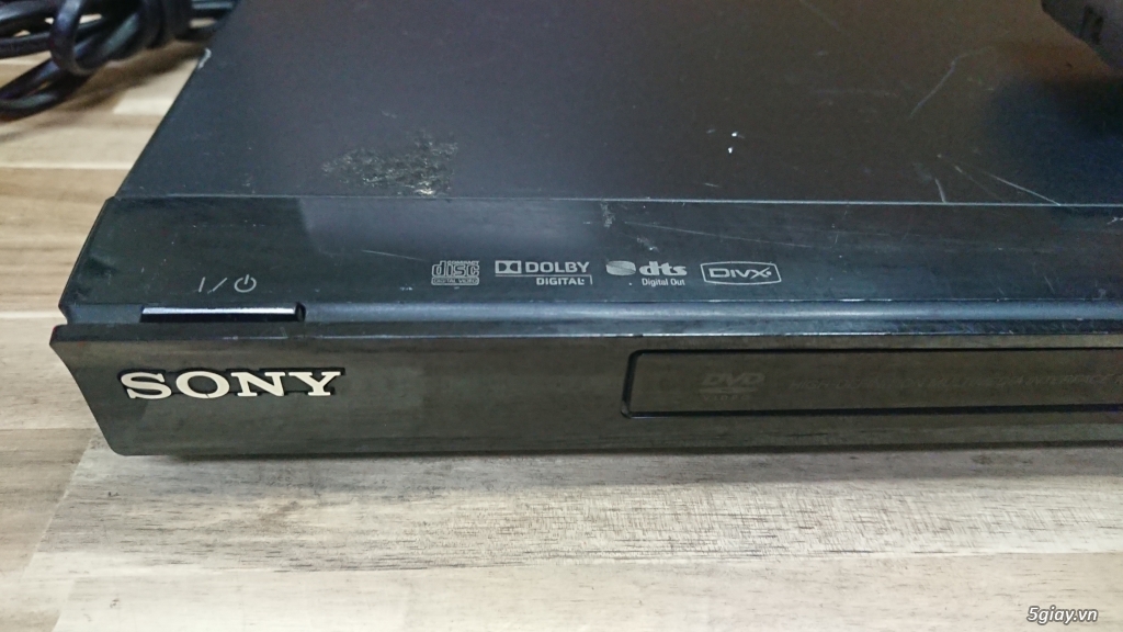 Đầu DVD Sony có HDMI và remote zin - 1