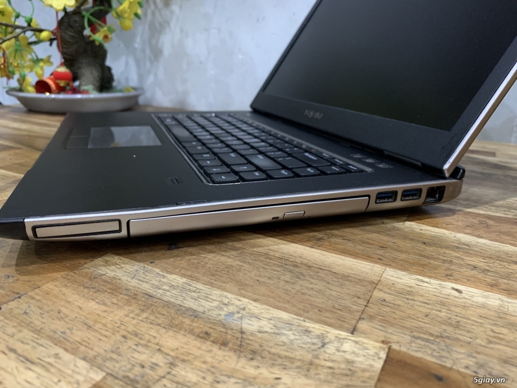Laptop Dell Vostro 3560 chiến GAME - Đồ họa - 9