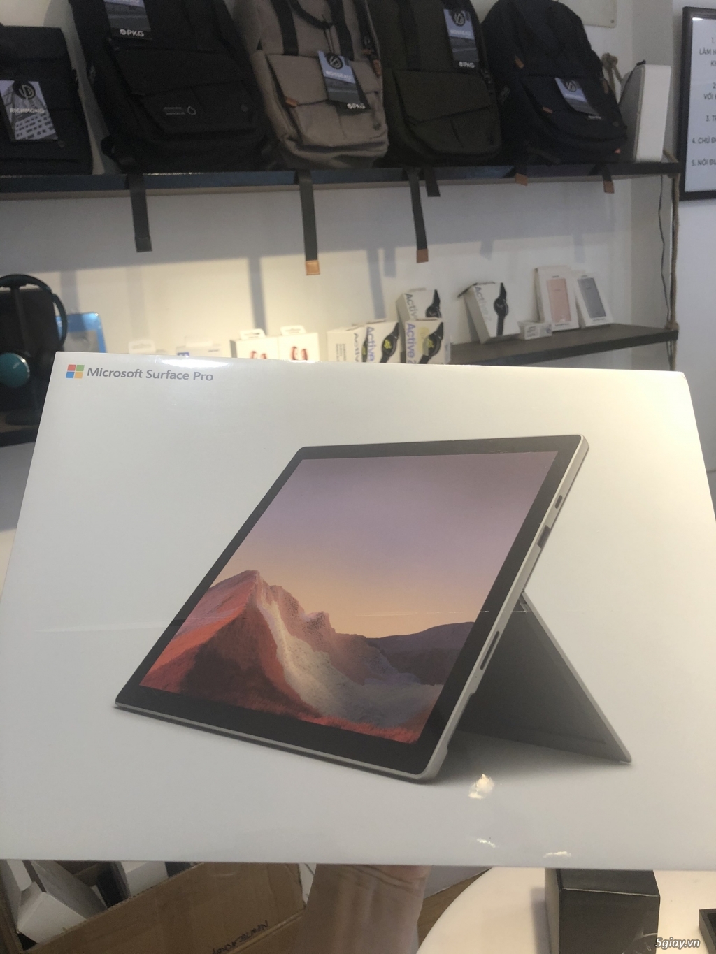 SURFACE PRO 7 PLUS NEW SEAL 100% - 2