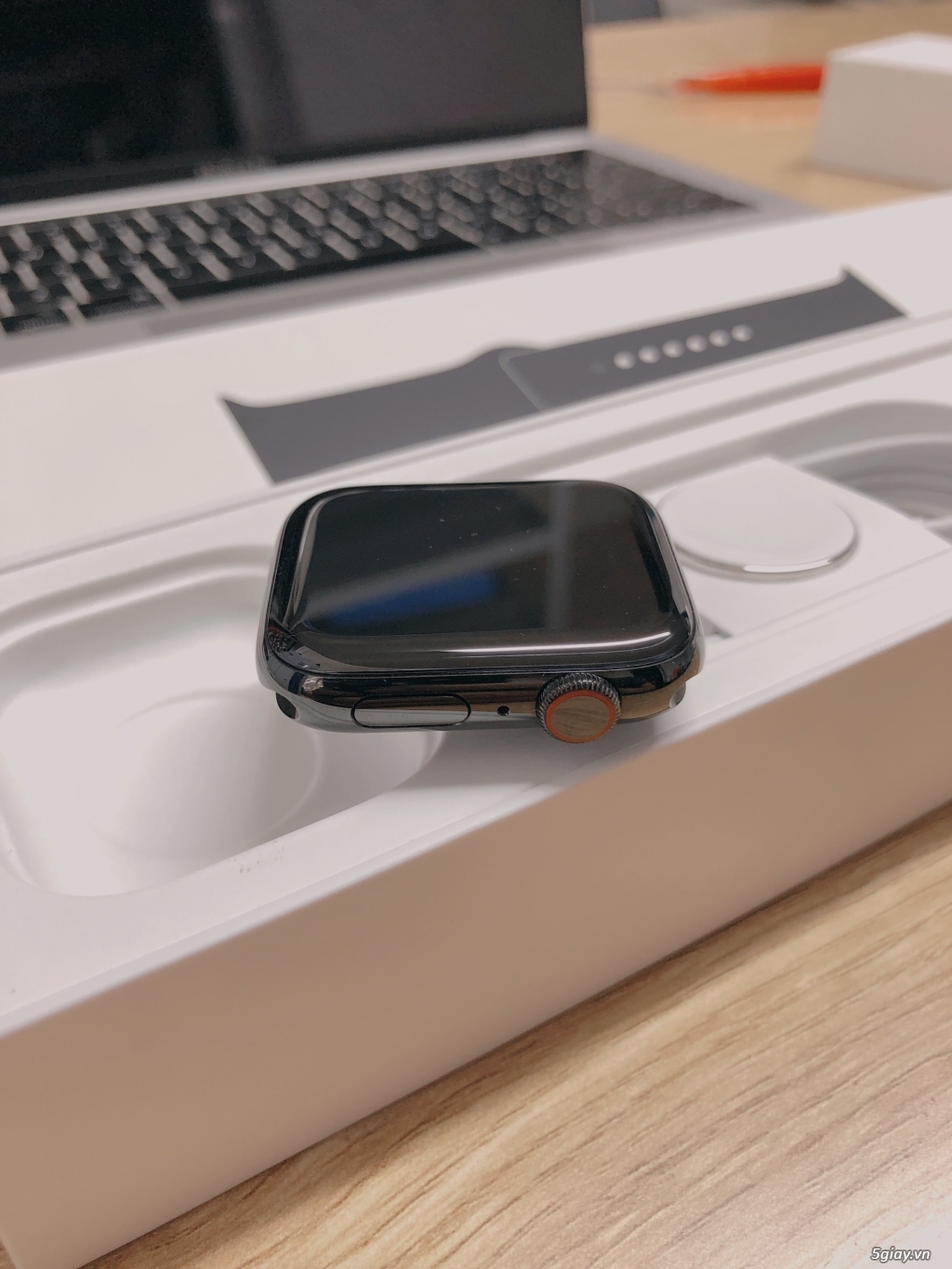 Đồng hồ Apple watch bản thép 5 44mm trôi bảo hành new openbox - 2