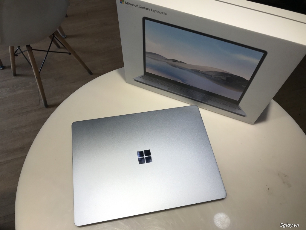 SURFACE LAPTOP GO NEW 100% - 1