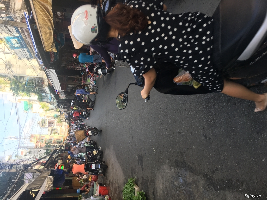 Không gì là miễn phí - 1