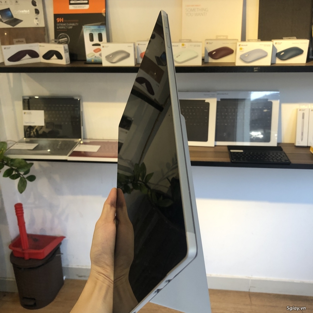 SURFACE PRO 6 I5/16/256 LIKE NEW - 4