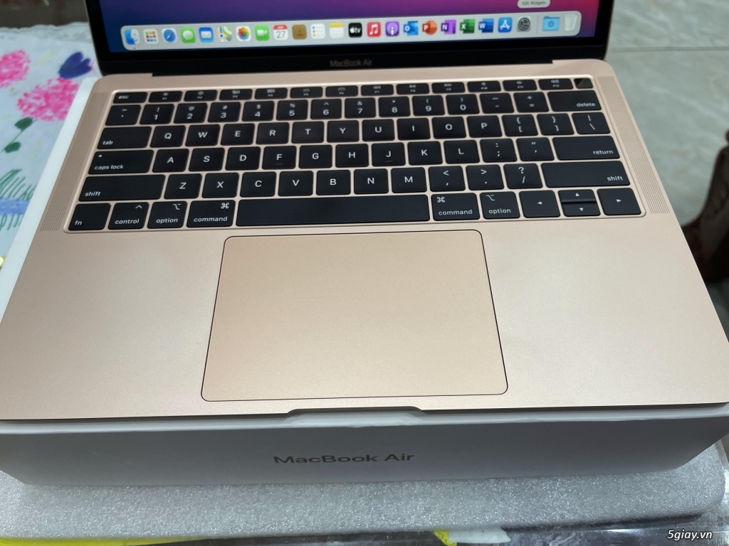 Bán MacBook Air 2019 Retina 13' SSD 512G, Mới Sạc Pin 25 Lần, Như Mới - 6
