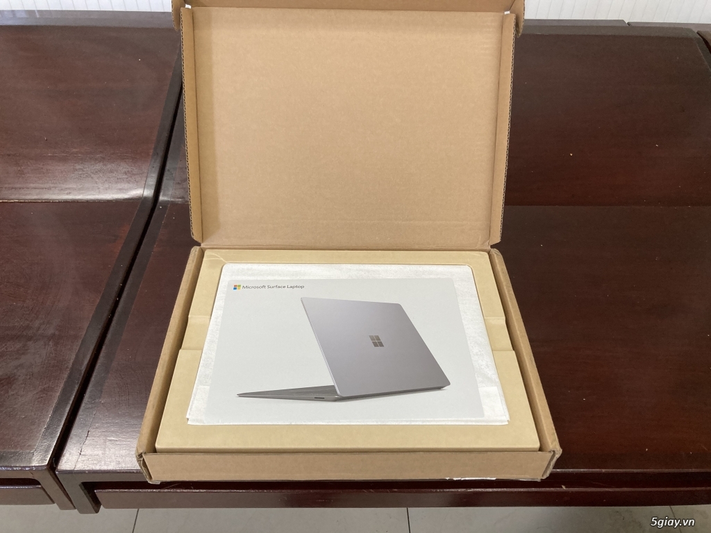 Surface laptop 3 13in & 15in new 100% giá rẻ i7 16gb 256 & 512 - 3
