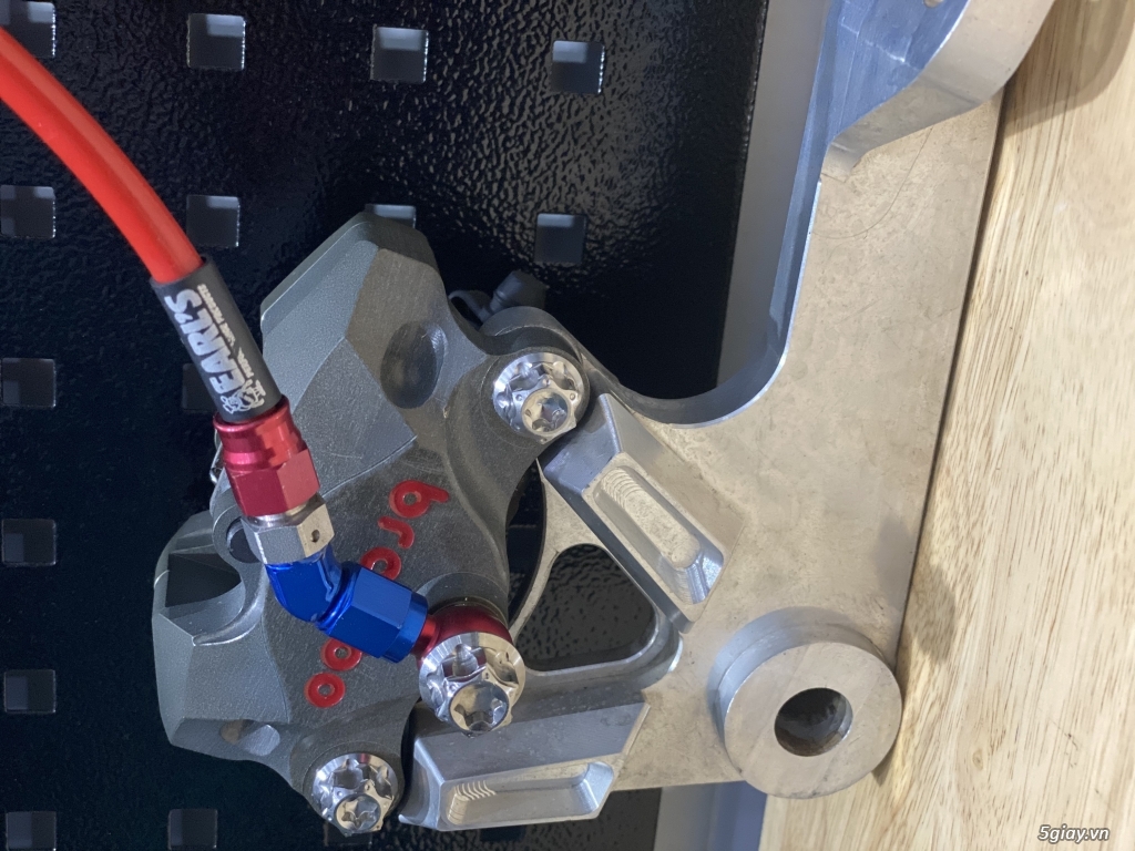 Heo brembo