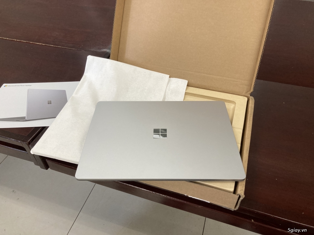 Surface laptop 3 13in & 15in new 100% giá rẻ i7 16gb 256 & 512 - 2