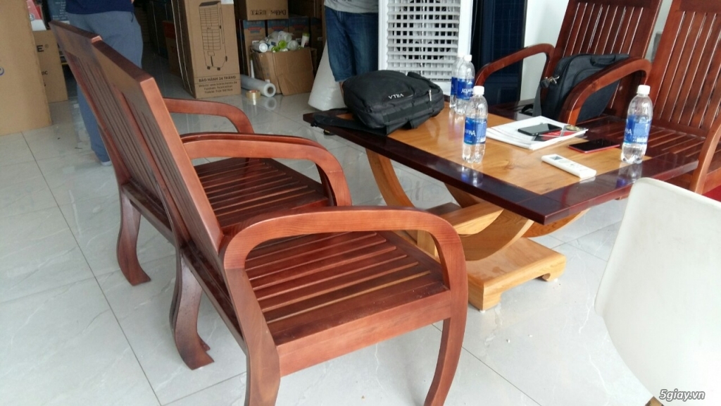 Cần bán 4 cái ghế gỗ soăn - 2