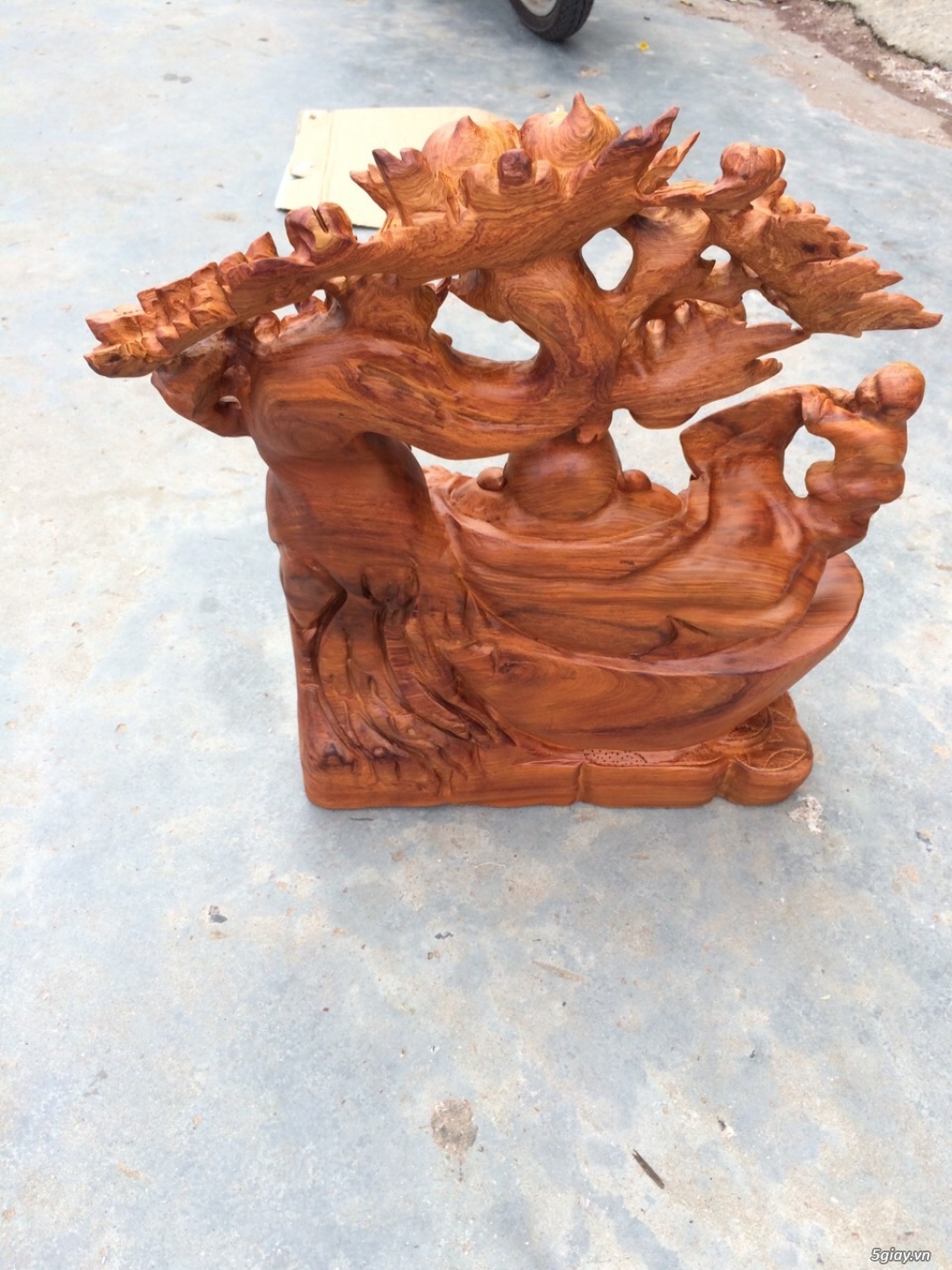 Dilac ngồi gốc đào - 2