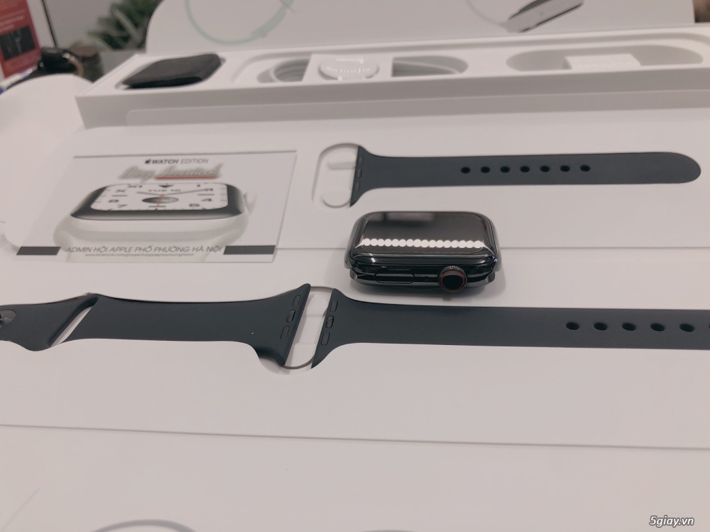 Apple watch thép 6 44mm graphite fullbox như mới sử dụng esim Viettel