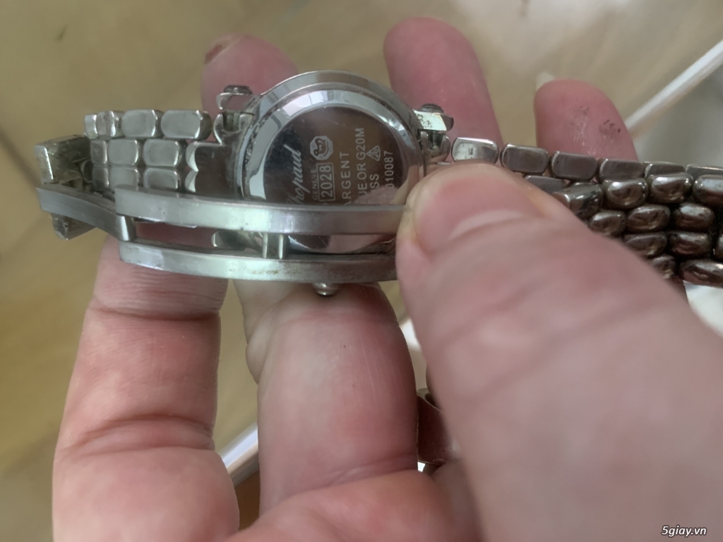 Cần bán Đồng hồ nữ Chopard Thụy sĩ