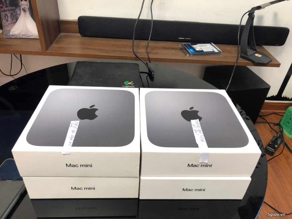 Mac mini 2018 i7 32gb ssd 256 like new full box BH 12 tháng