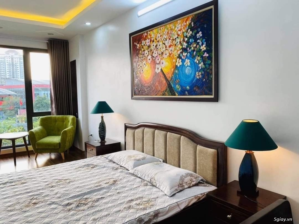 Bán nhà đường Nguyễn Hoàng Tôn, Tây Hồ, 77m x 5 tầng, Ô tô vào nhà