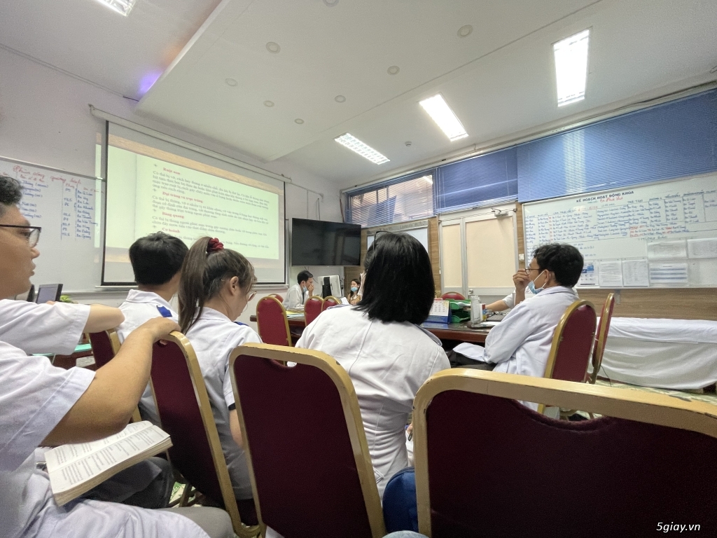 29 tuổi có nên thi đại học Y đa khoa ko ? Có còn đủ tuổi để thi ? - 3