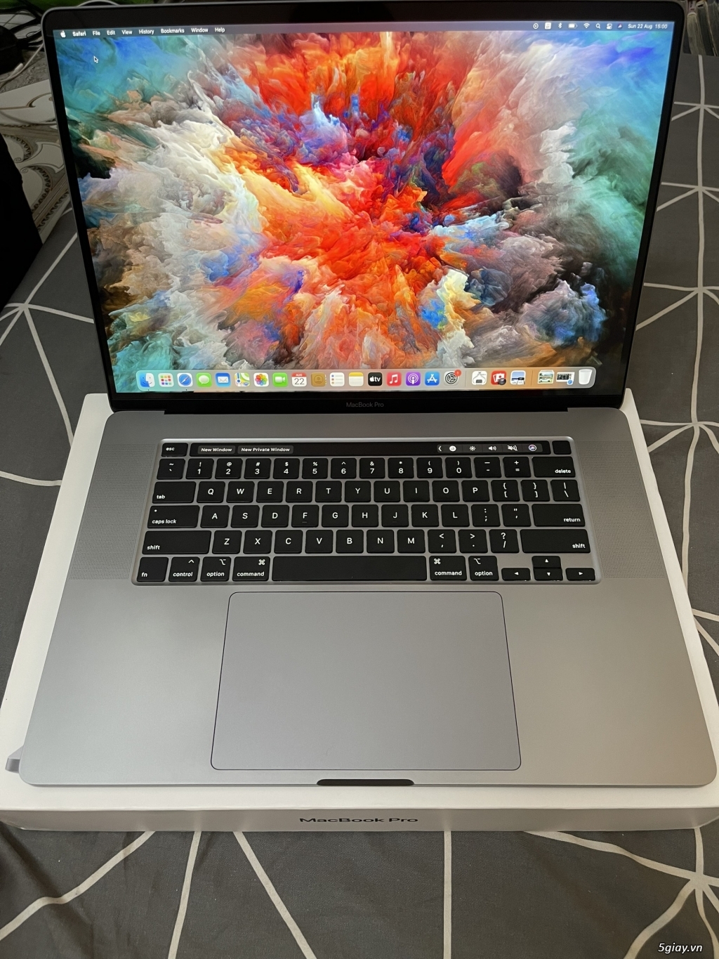 Macbook Pro 16 2019 MVVJ2 Fullbox như mới dùng hết 1 năm - 8